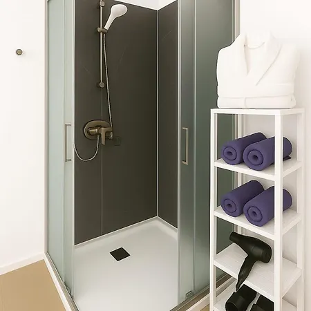 Fantastico 2 - Grossem Balkon - Gratis Parkplatz - Klimaanlage - Zentrumsnaehe Und Meernaehe Διαμέρισμα *